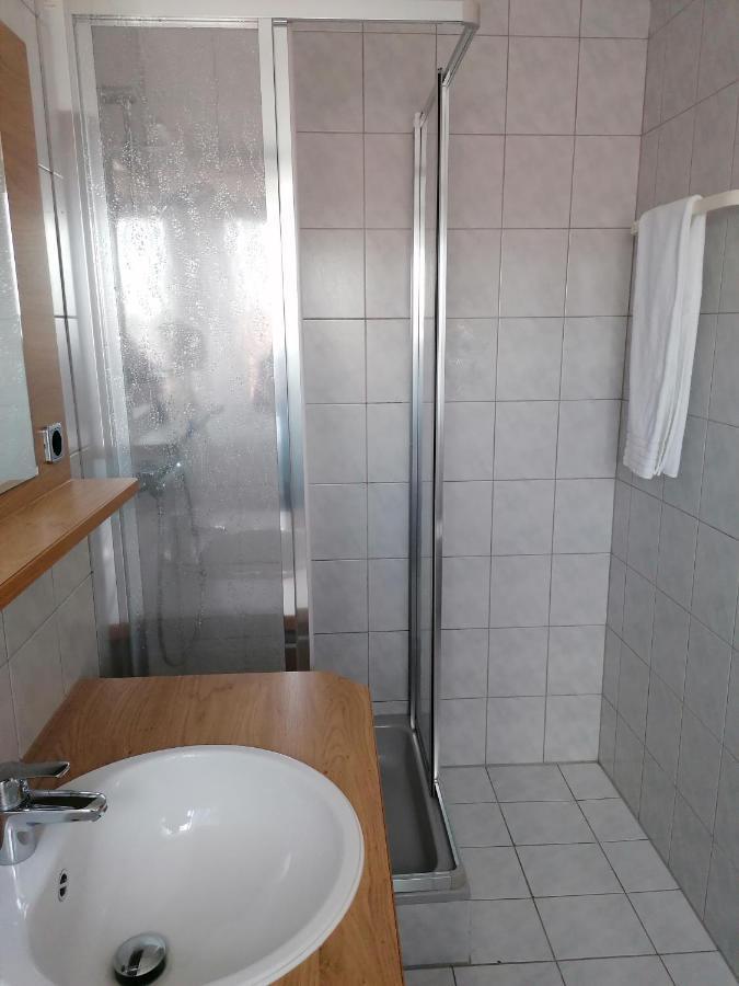 Hotel Kirchenwirt Mirth Eltendorf Habitación foto